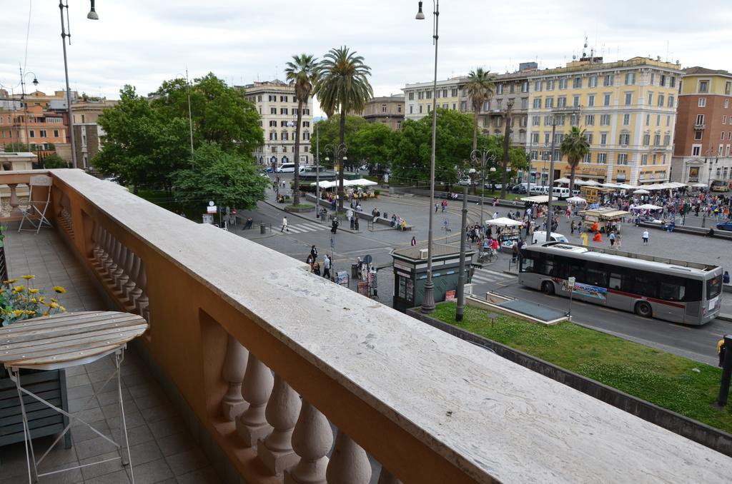 Apartament Un Caffe Sul Balcone 1 Rzym Pokój zdjęcie